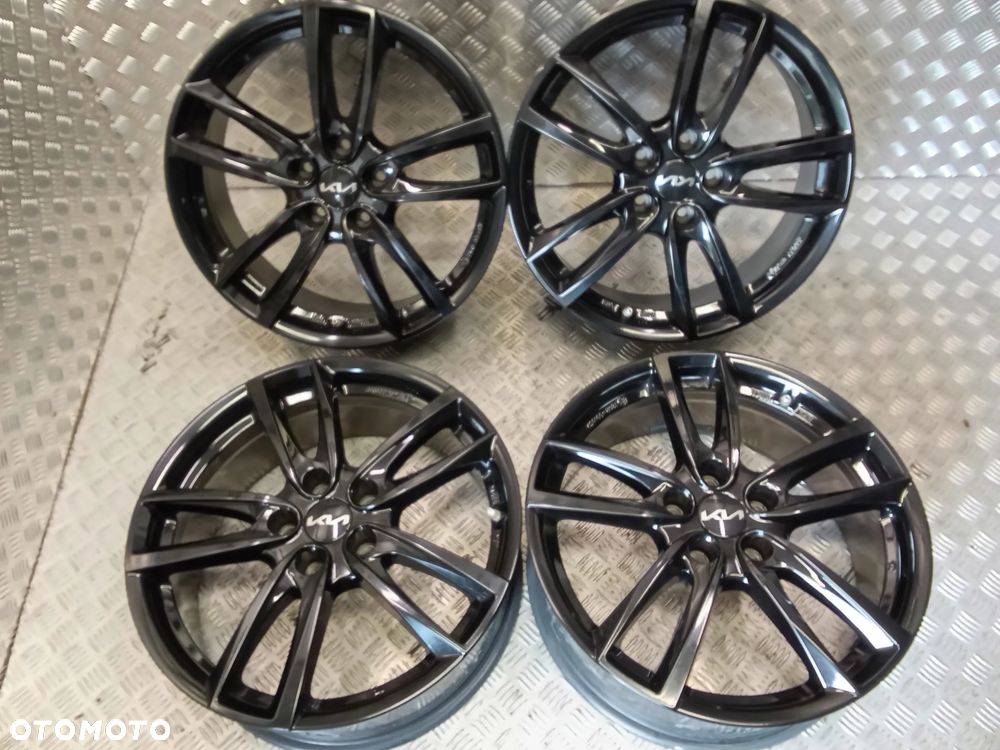 Felgi Kia Ceed XCeed ProCeed Soul Stinger Venga 7,5Jx18 et45 5x114,3 - 1