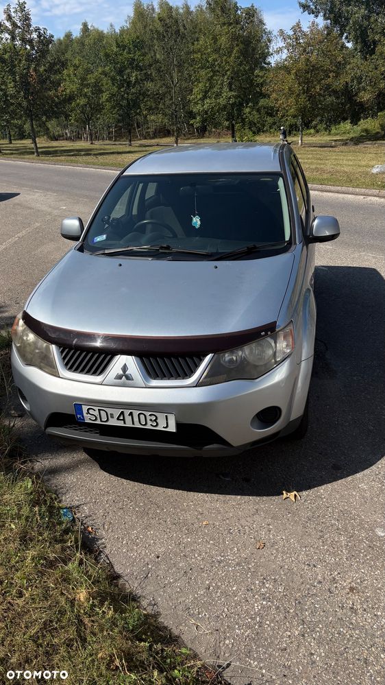 Mitsubishi Outlander 2.0 DI-D 4WD Invite - 1