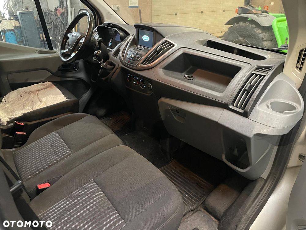 Ford Transit - 8