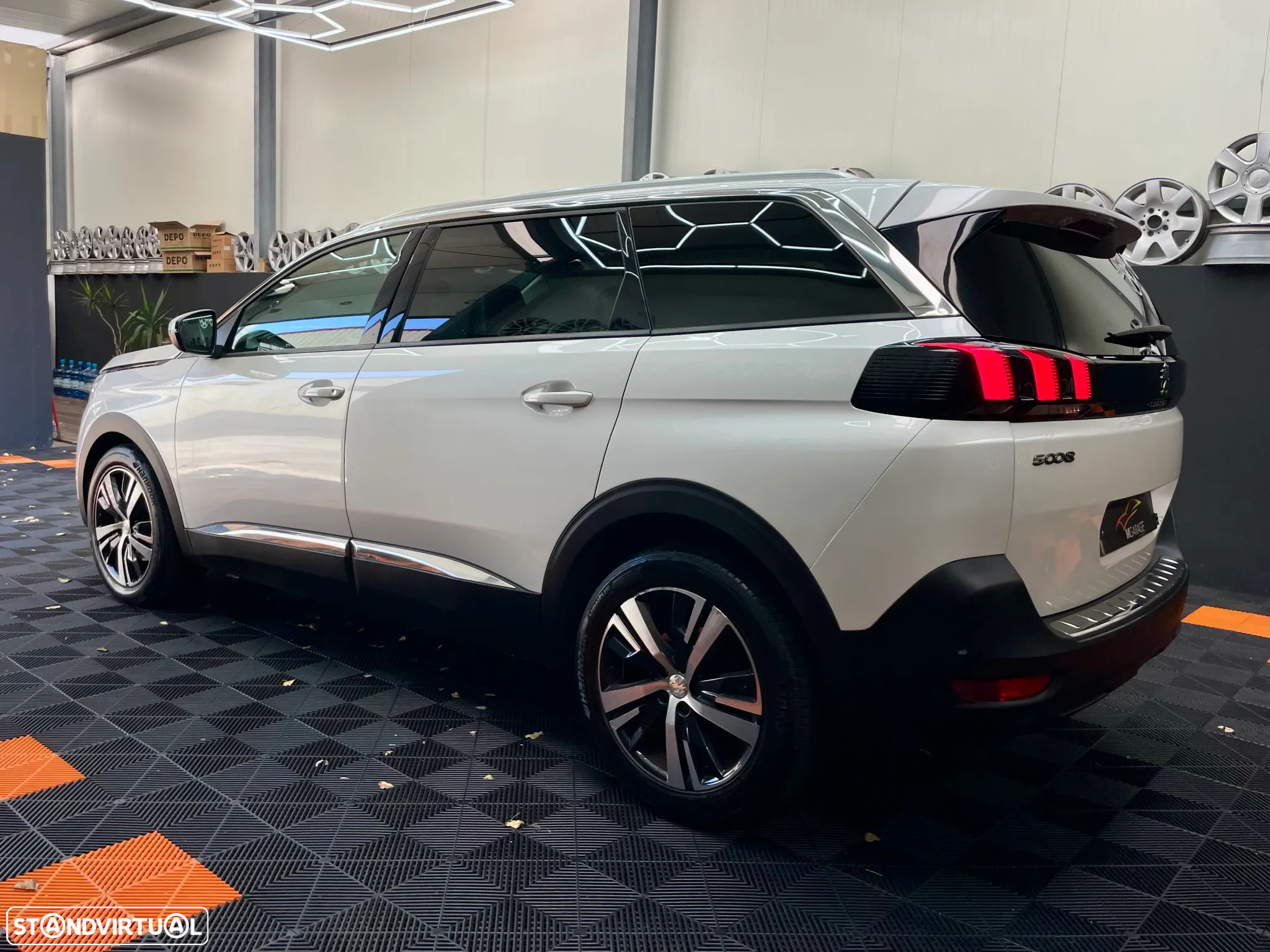 Peugeot 5008 1.6 BlueHDi Allure EAT6 J18 - 4