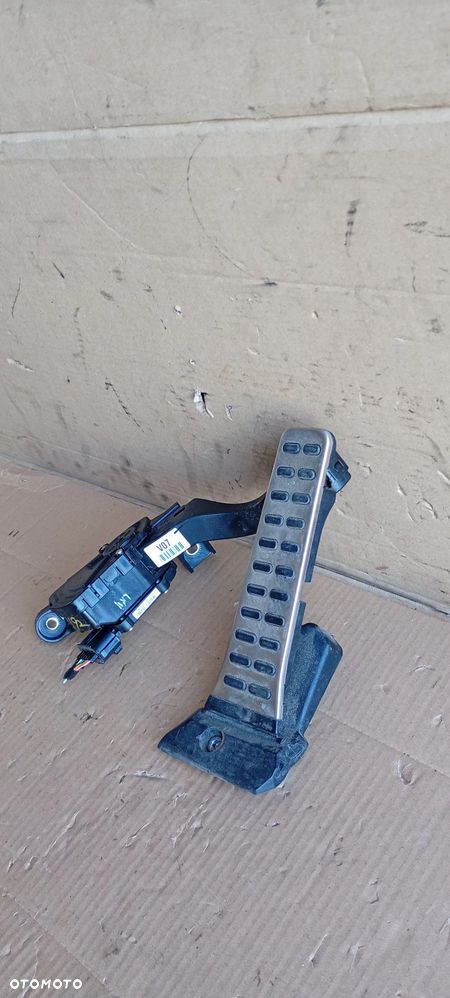 Pedał potencjometr gazu Hyundai i40 32727-2T900 - 2