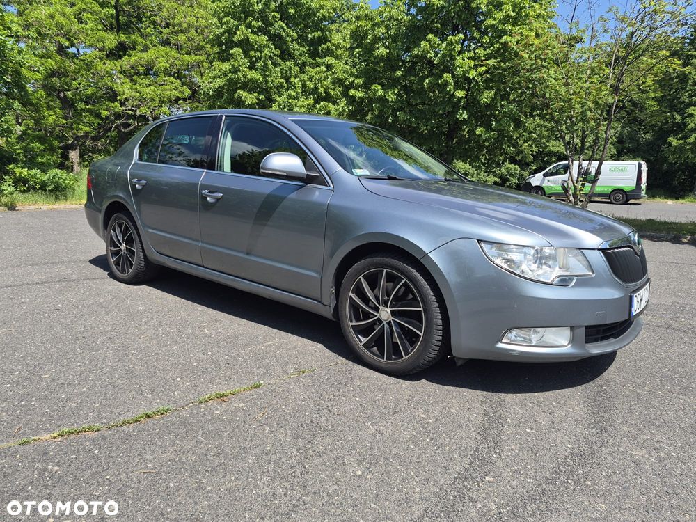 Skoda Superb 1.9 TDI Greenline - 4
