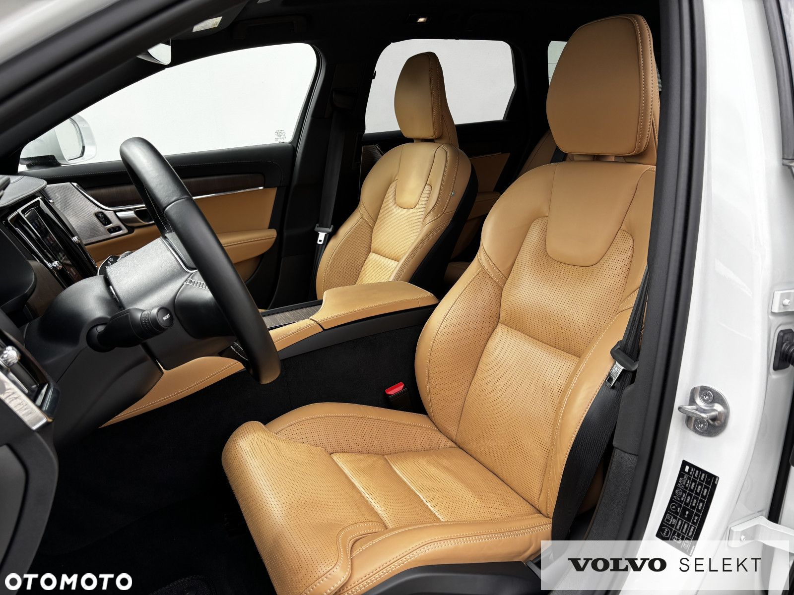 Volvo V90 Cross Country - 9