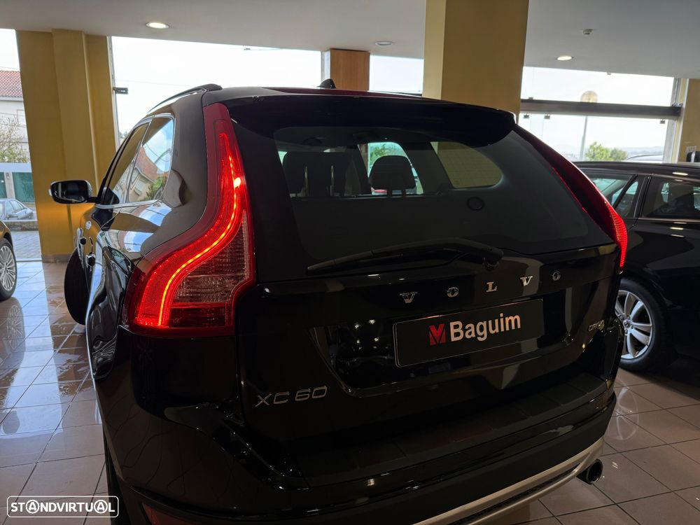 Volvo XC 60 2.0 D3 Drive R-Design - 10