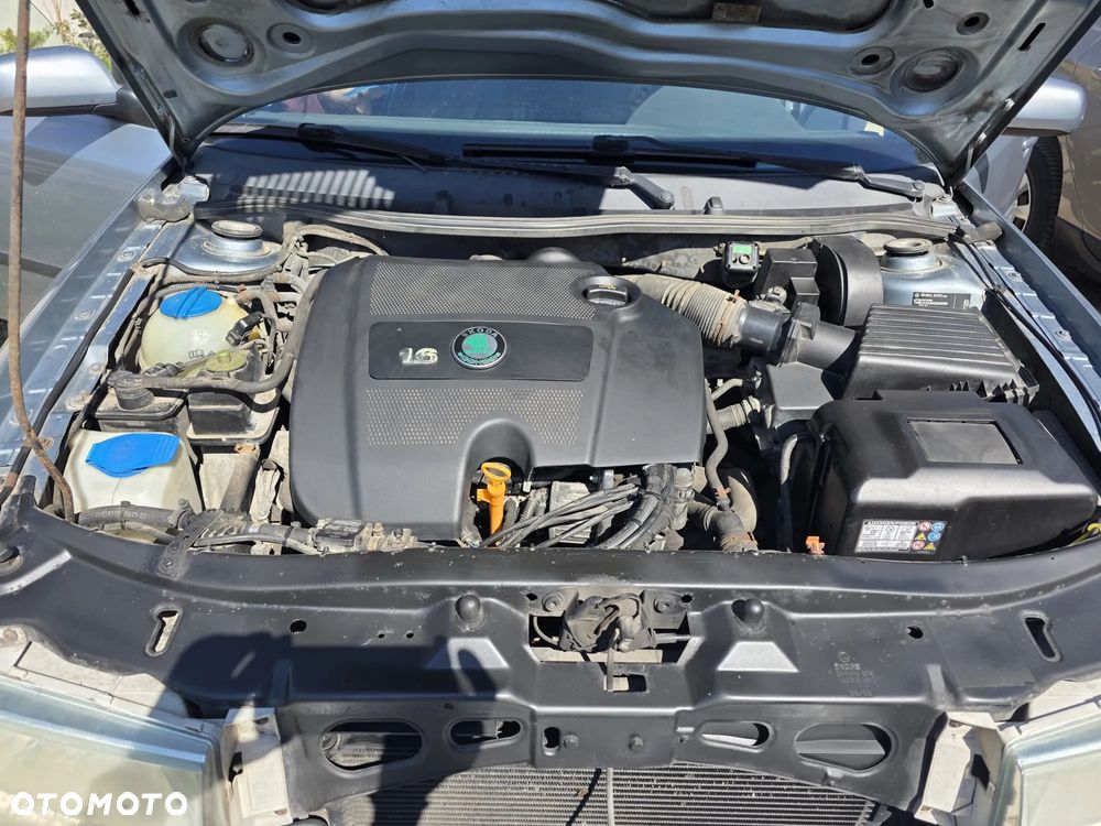 Skoda Octavia 1.6 Tour Ice - 8