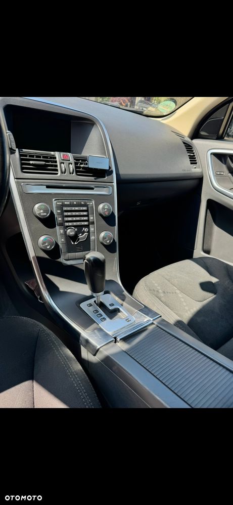 Volvo XC 60 D3 Momentum - 16