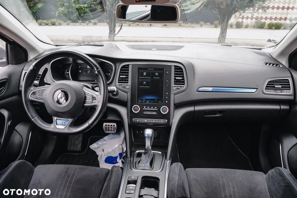 Renault Megane ENERGY TCe 205 EDC GT - 31
