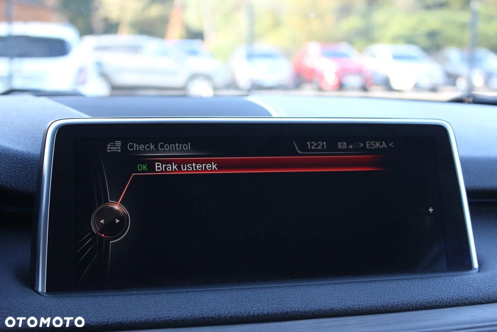 BMW X5 xDrive25d - 38