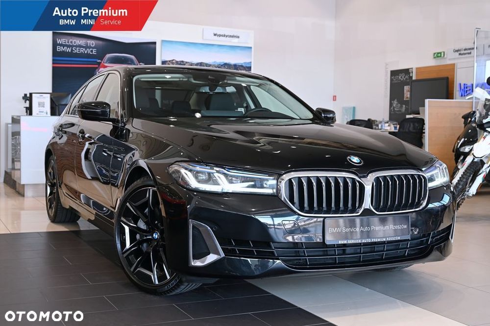 BMW Seria 5 540i xDrive mHEV Luxury Line - 2
