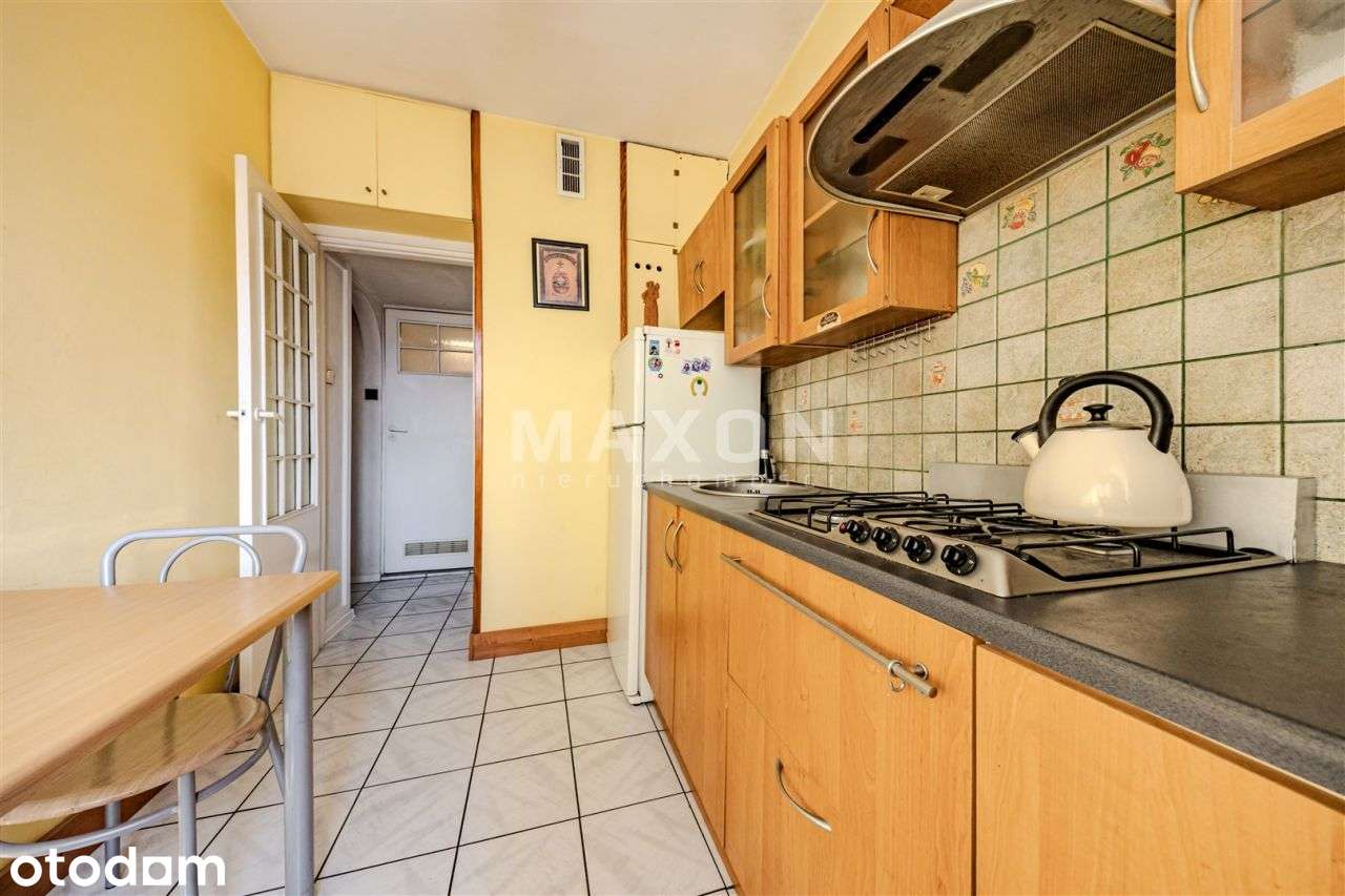 2 pokoje | metro | balkon