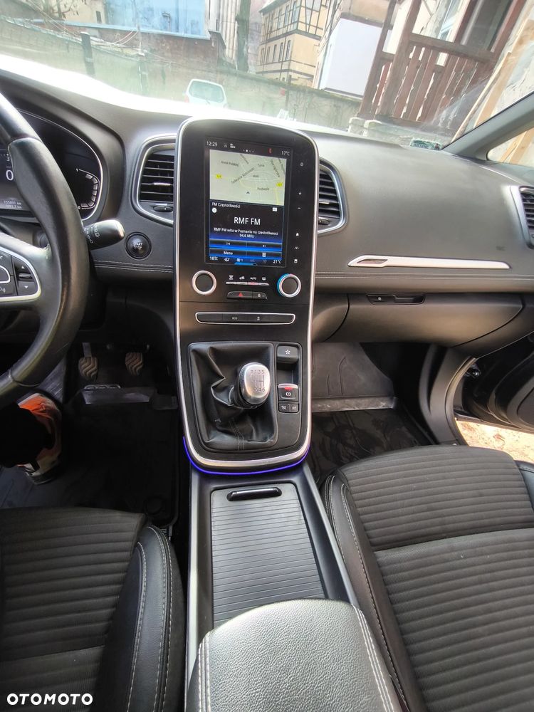Renault Scenic 1.6 dCi Intens - 13