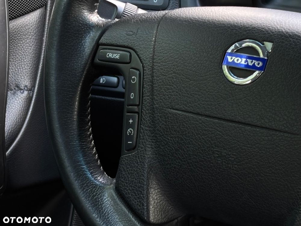 Volvo XC 70 D5 AWD Momentum - 10
