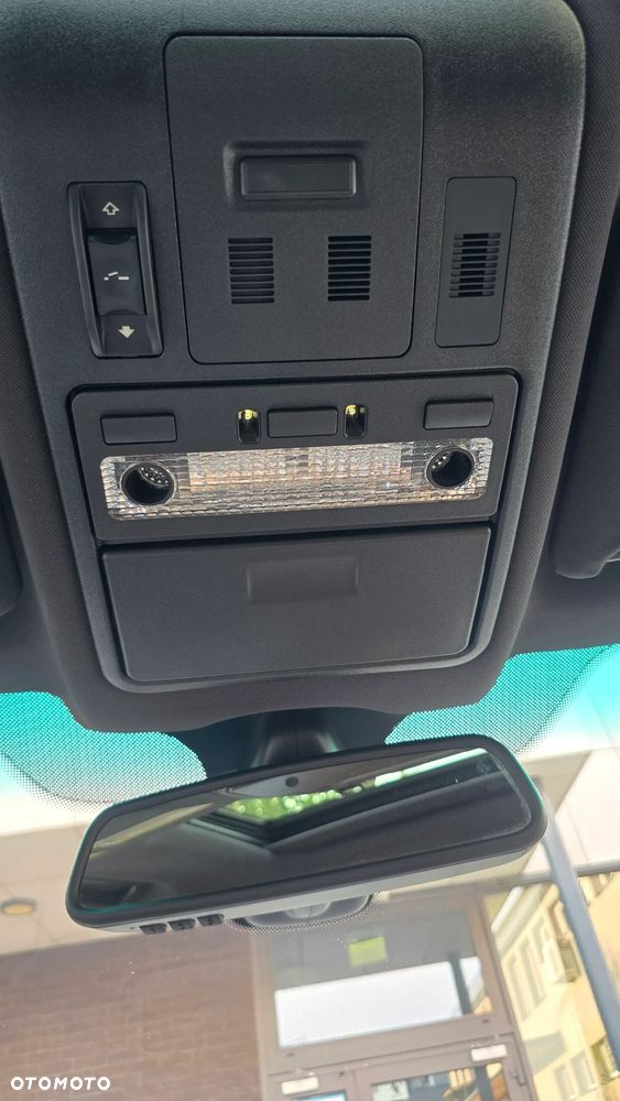 Land Rover Range Rover - 36
