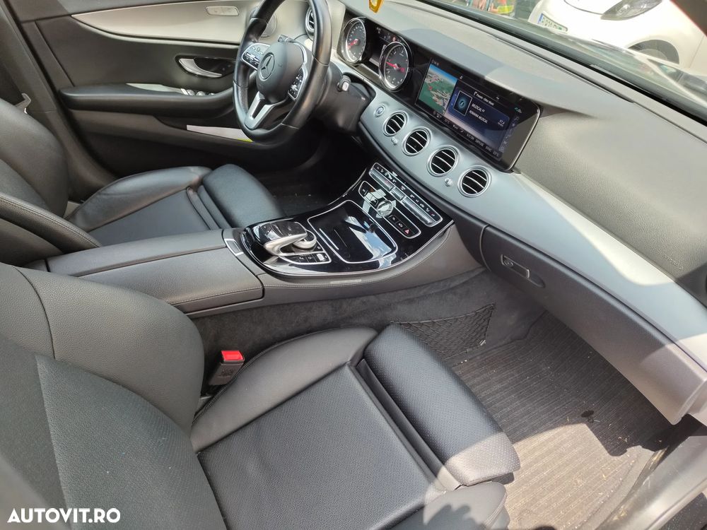 Mercedes-Benz E 220 d 4Matic T 9G-TRONIC - 10