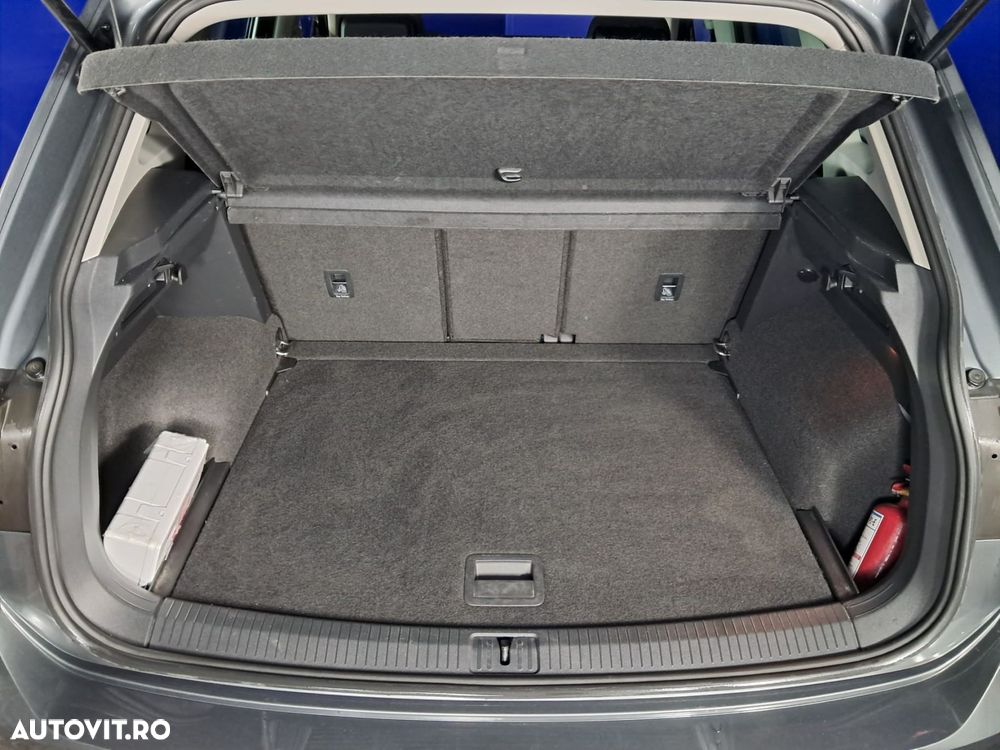 Volkswagen Tiguan - 26
