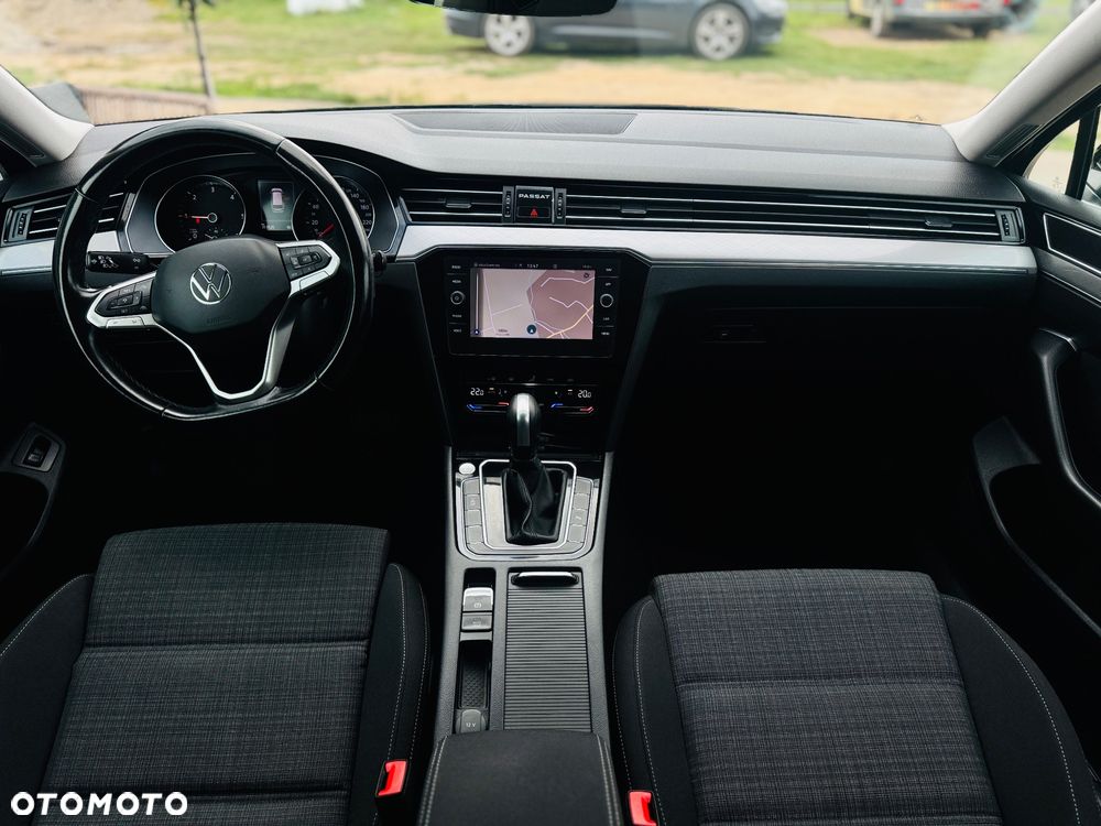 Volkswagen Passat - 14