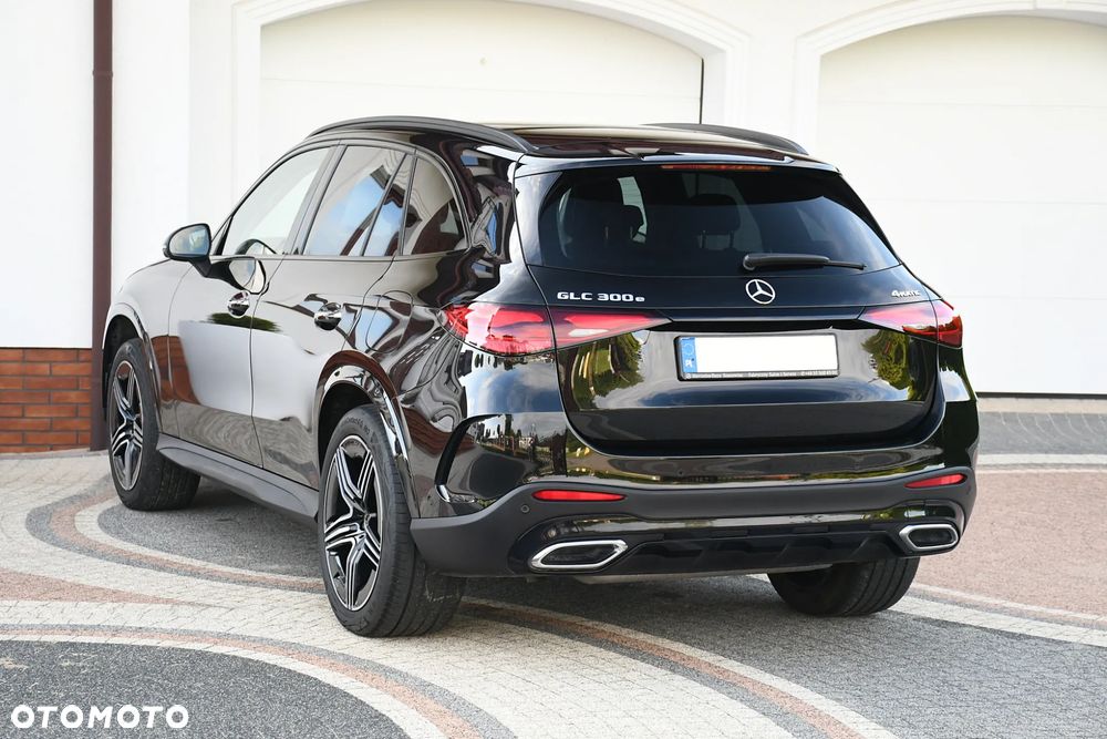 Mercedes-Benz GLC 300 e PHEV 4-Matic AMG Line - 10