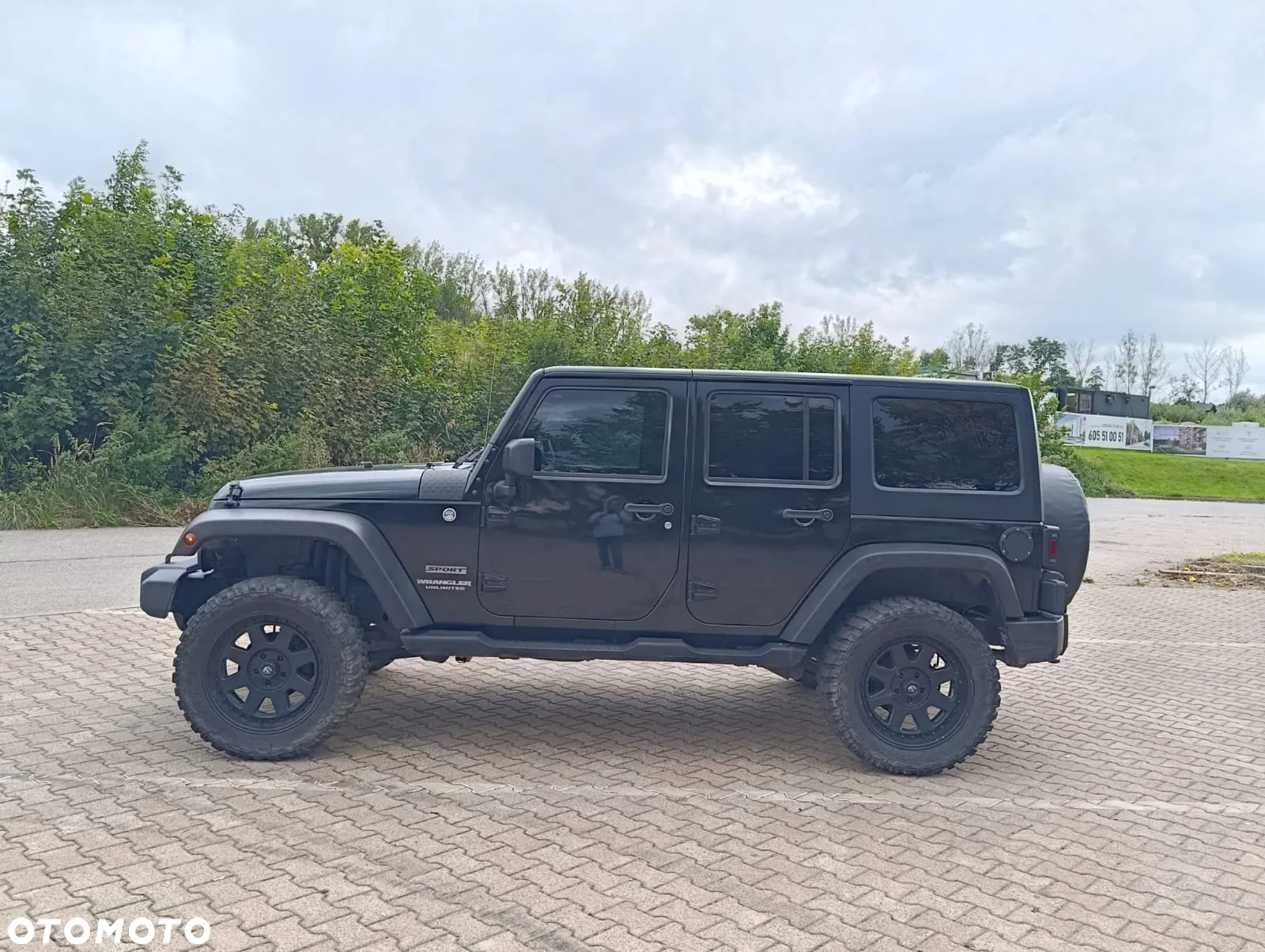 Jeep Wrangler - 10