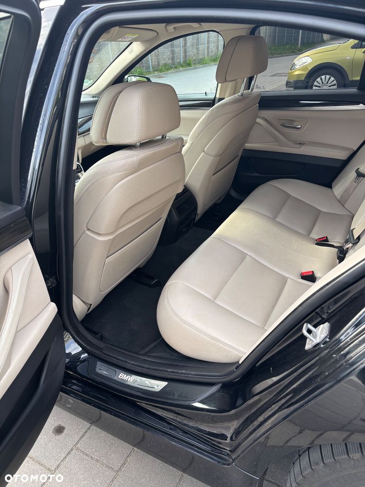 BMW Seria 5 520d xDrive Luxury Line - 23