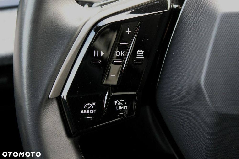 Peugeot 5008 1.2 PureTech mHEV Allure Pack S&S e-DCS6 - 32