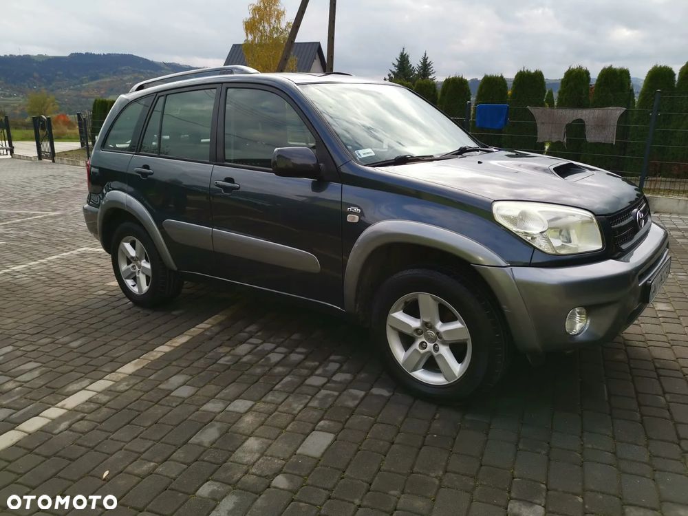 Toyota RAV4 2.0 D-4D Luna - 2