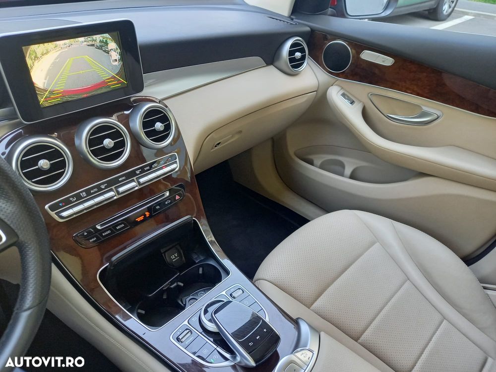 Mercedes-Benz GLC 220 d 4MATIC - 28