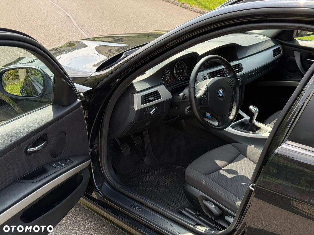 BMW Seria 3 320d - 18