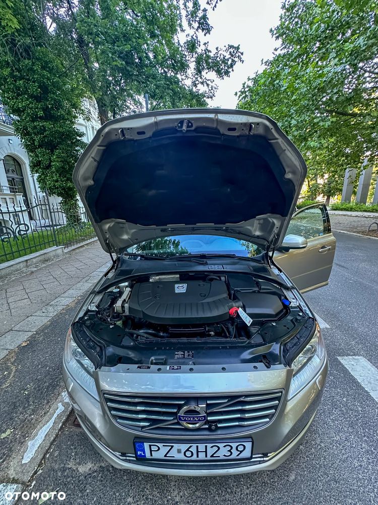 Volvo V70 D5 AWD Summum - 35