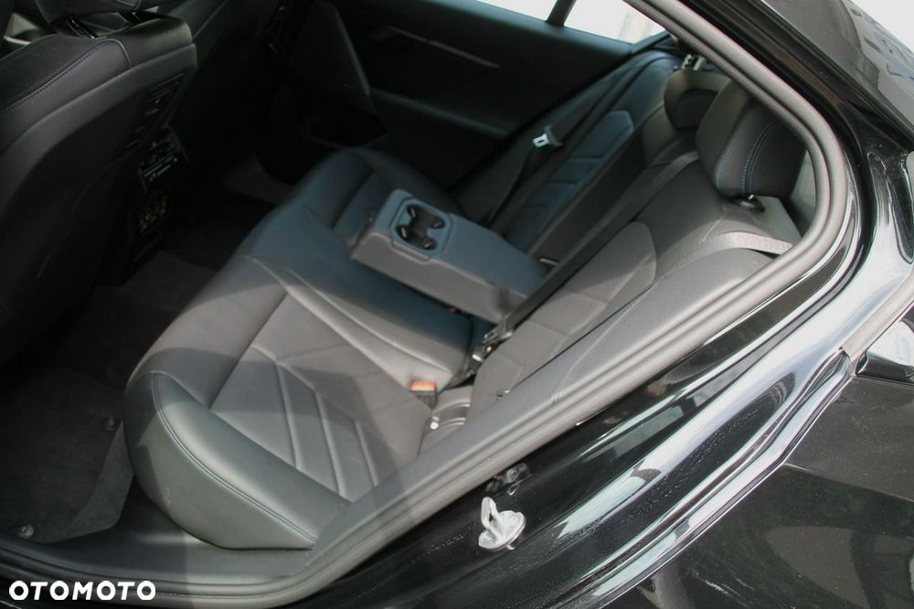 BMW Seria 5 520d mHEV M Sport - 13
