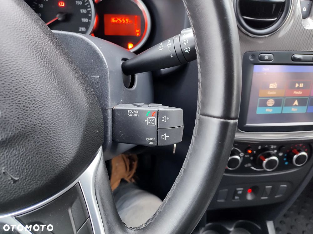 Dacia Logan TCe 90 S&S Stepway Celebration - 32