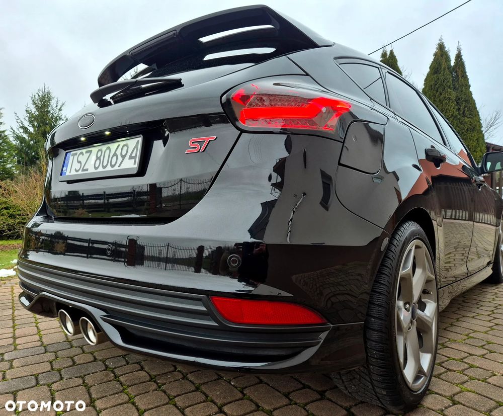 Ford Focus 2.0 TDCi ST - 8