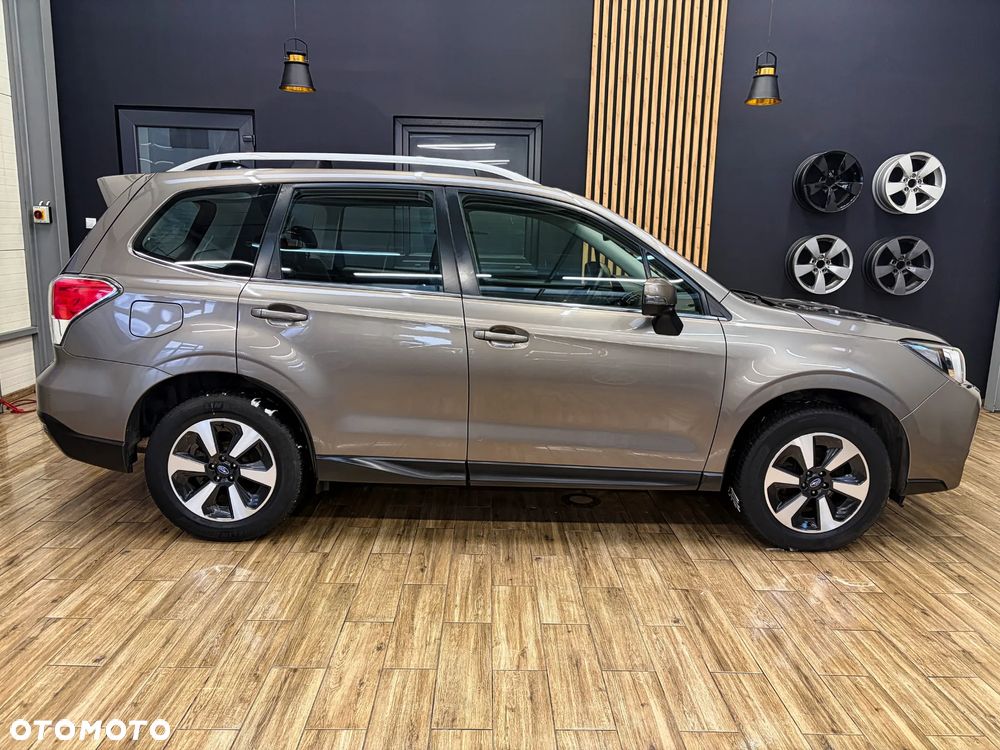 Subaru Forester 2.0 i Platinum Lineartronic - 6