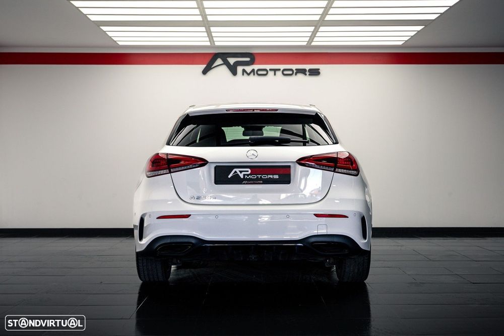 Mercedes-Benz A 250 e AMG Line - 11