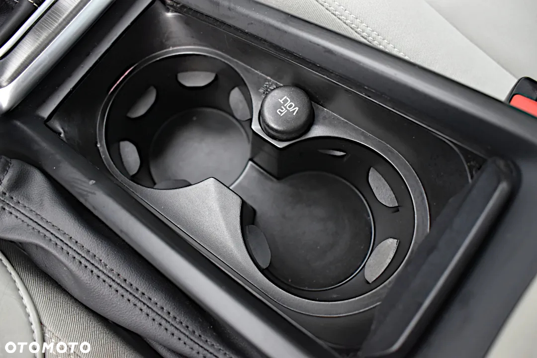Volvo V40 D2 Momentum - 26