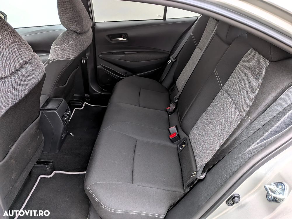 Toyota Corolla 1.8 HEV Dynamic - 15