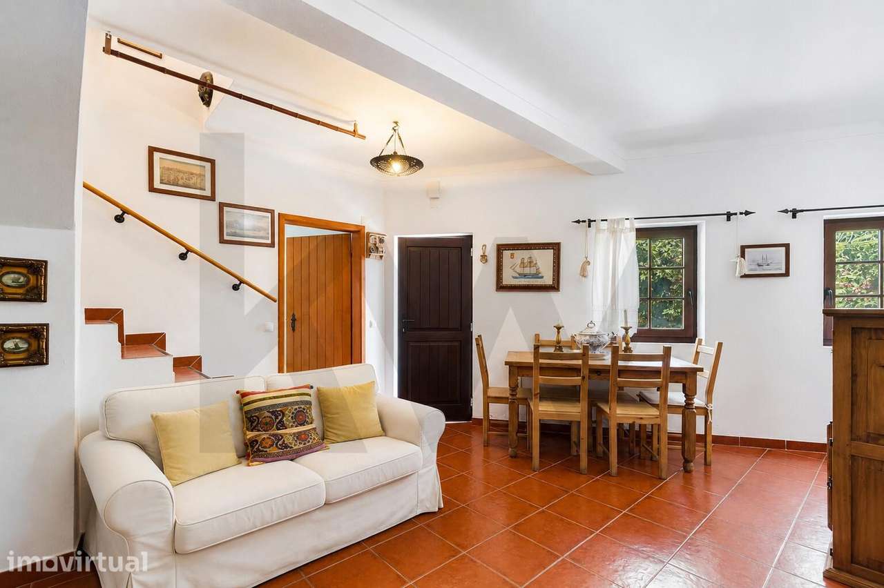 CASA COM 3 QUARTOS E TERRAÇO NO CENTRO DE VILA NOVA DE MILFONTES - Grande imagem: 2/28