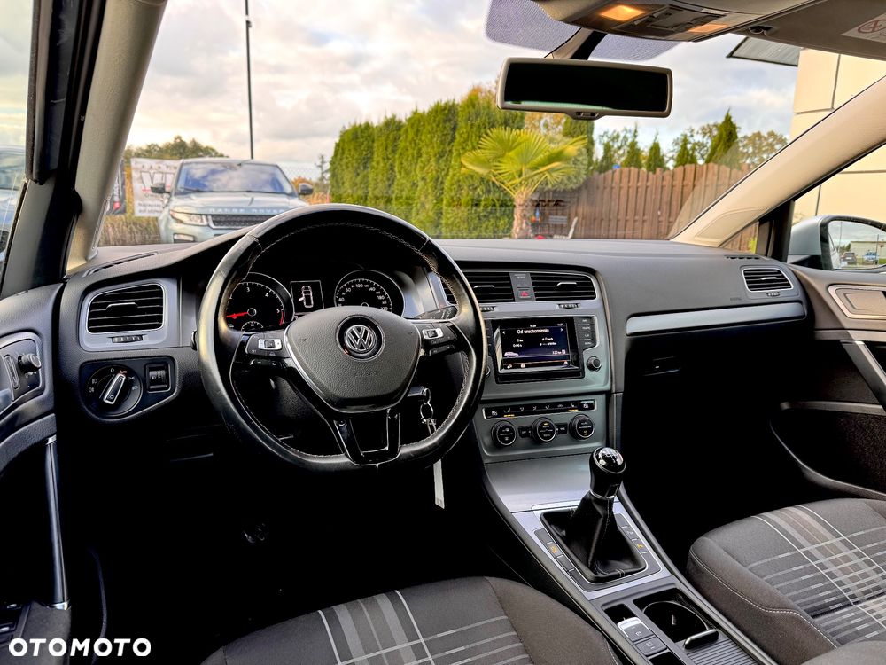 Volkswagen Golf 1.6 BlueTDI Comfortline - 23