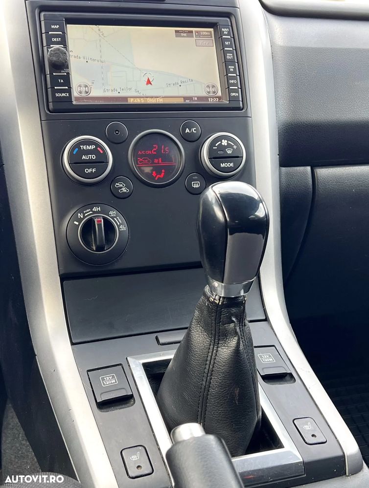 Suzuki Grand Vitara 1.9 DDiS Comfort - 12