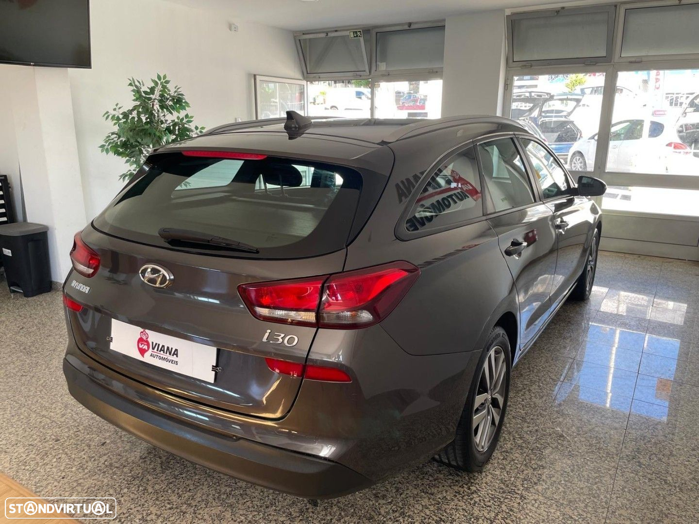 Hyundai i30 SW 1.6 CRDi Comfort+Navi - 5