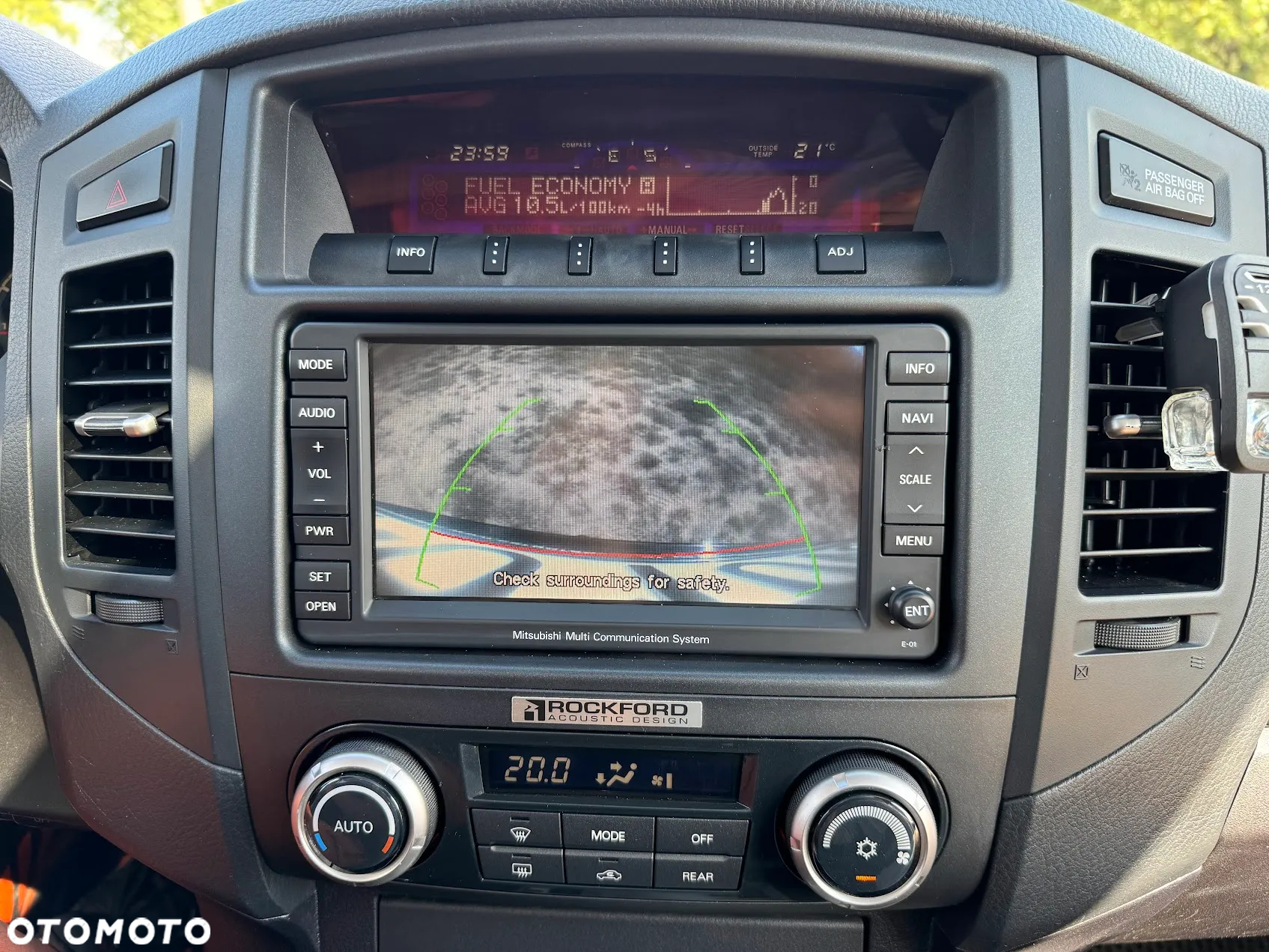 Mitsubishi Pajero 3.2 DID Instyle - 19