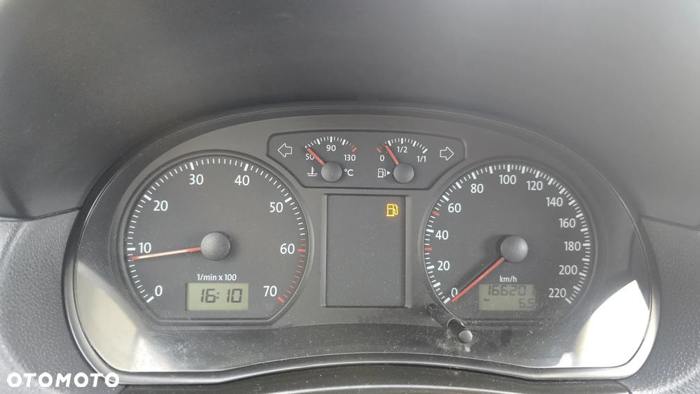 Volkswagen Polo 1.2 Team - 16