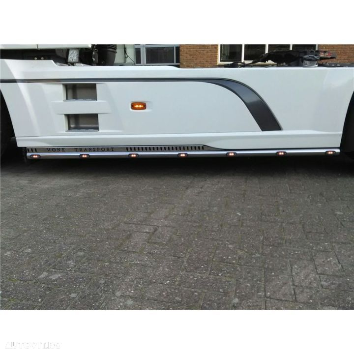 Bara proiectoare, bullbar, suport lumini 3 elemente, bare sub carene, fuste DAF XF Euro 6 - 4