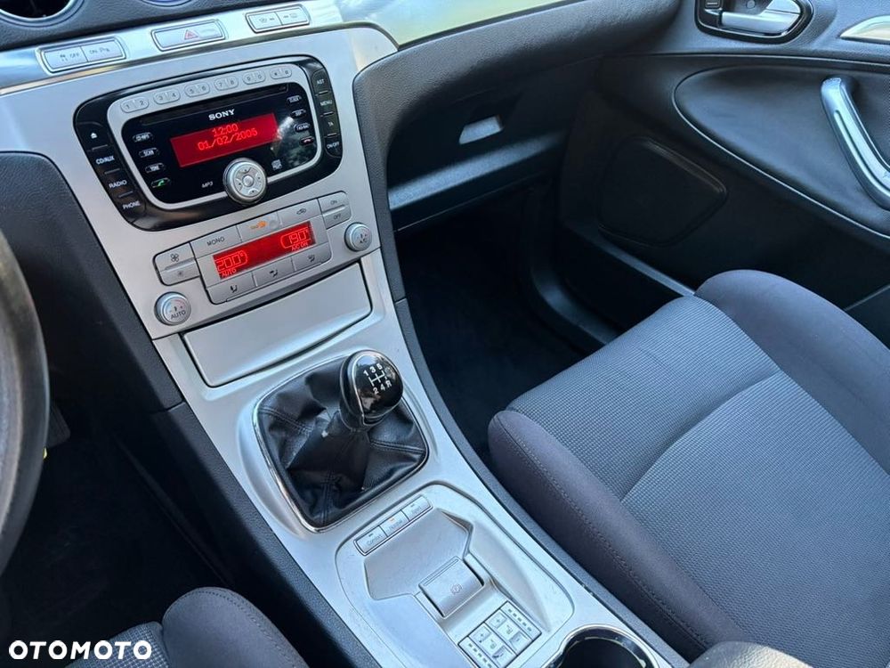 Ford S-Max 2.0 Titanium - 12