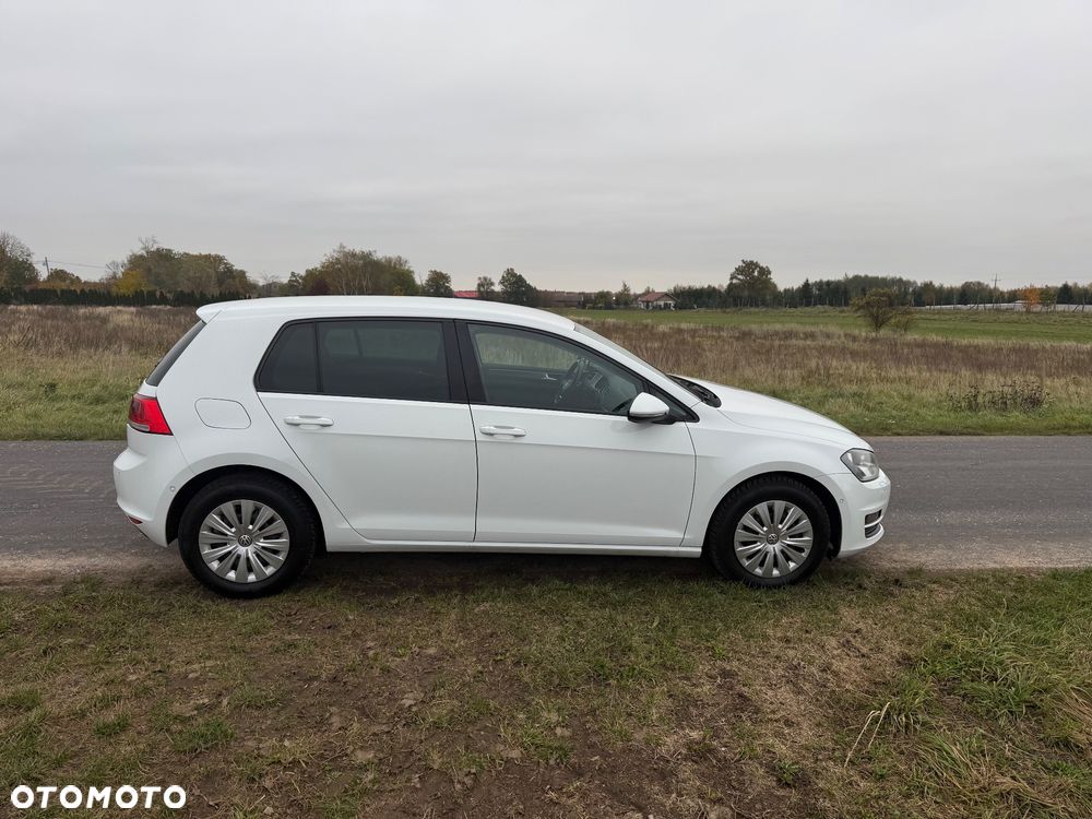 Volkswagen Golf 1.2 TSI BMT Trendline Perfectline - 4