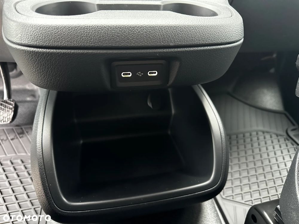 Mercedes-Benz Vito 119 CDI 4x4 Furgon Select Ekstra Long 3430 mm - 24