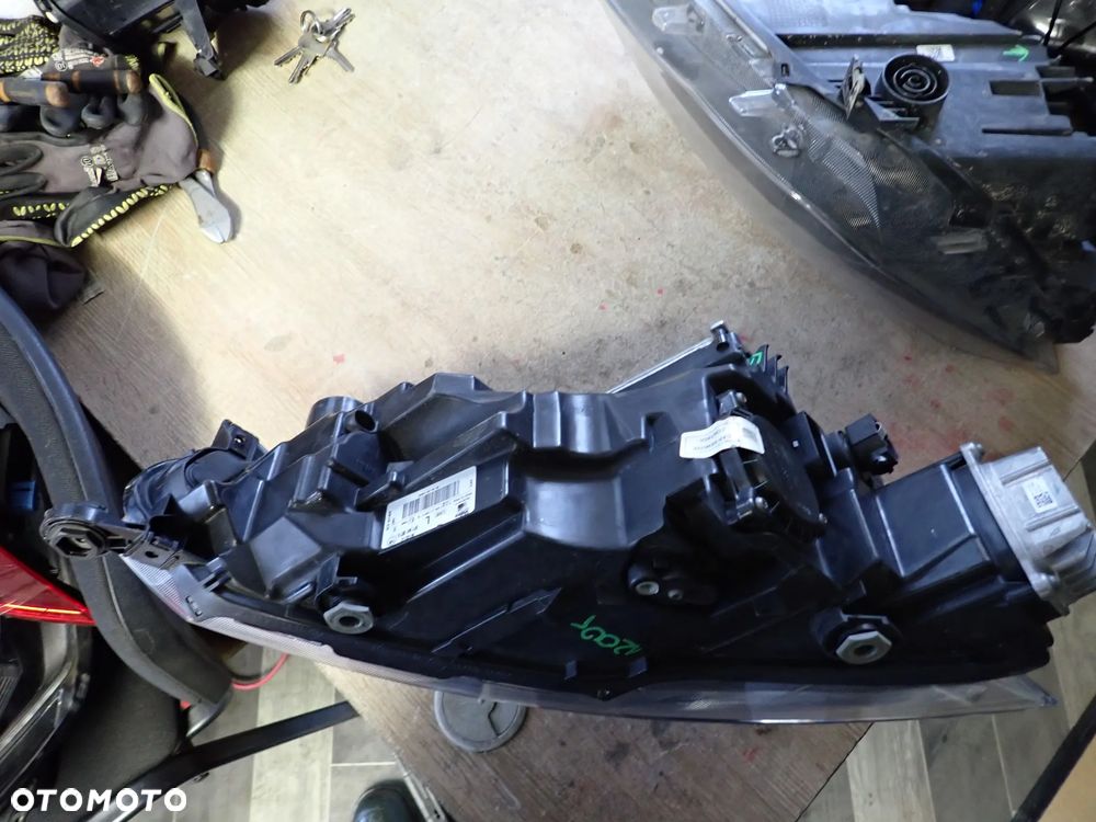 SEAT IBIZA V 6F ARONA LAMPA LEWY PRZÓD EUROPA 6F1941007A - 6