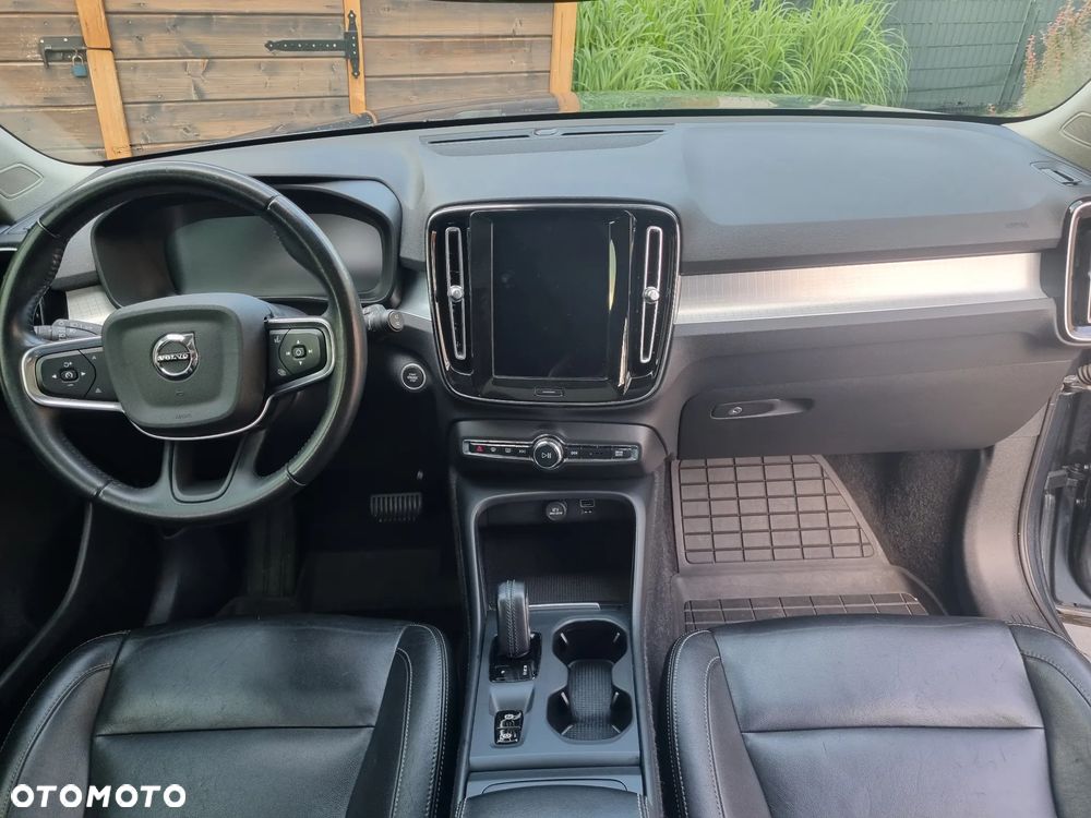Volvo XC 40 T5 AWD Geartronic Momentum Pro - 20