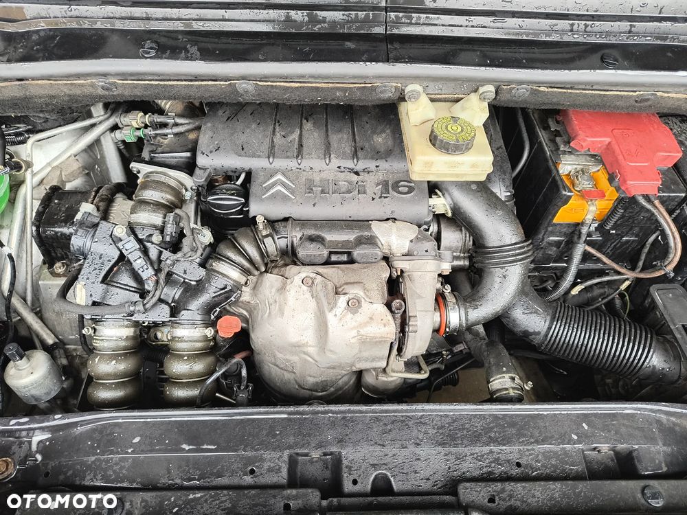 Citroën C4 1.6 HDi FAP Confort - 15