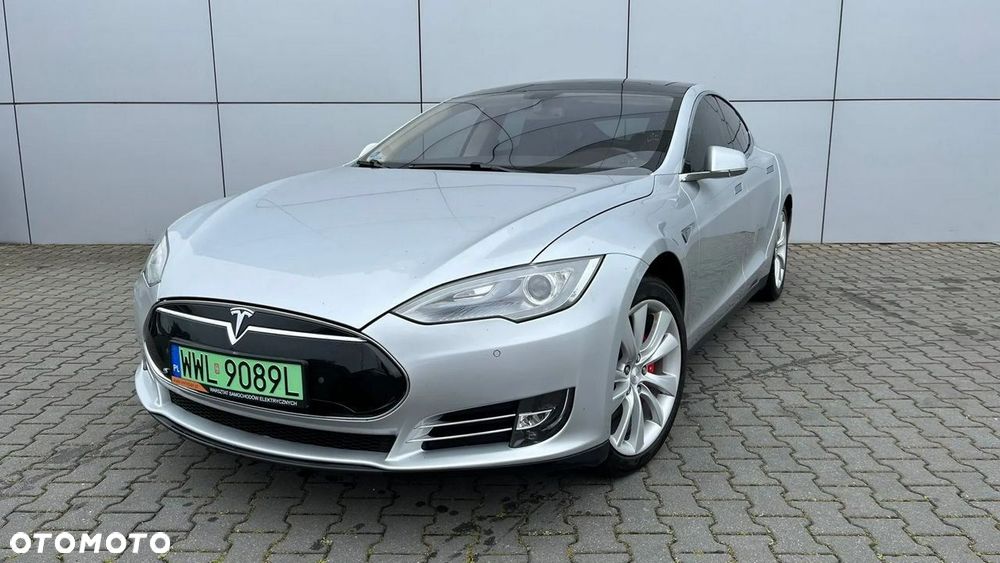 Tesla Model S D - 2