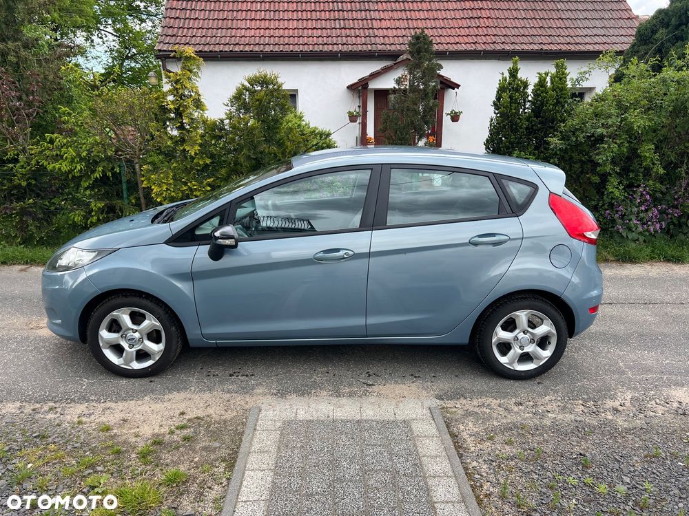Ford Fiesta 1.25 Champions Edition - 4
